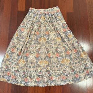 Zara Lace Skirt M size